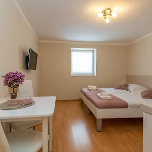Apartament Leonarda, Trogir