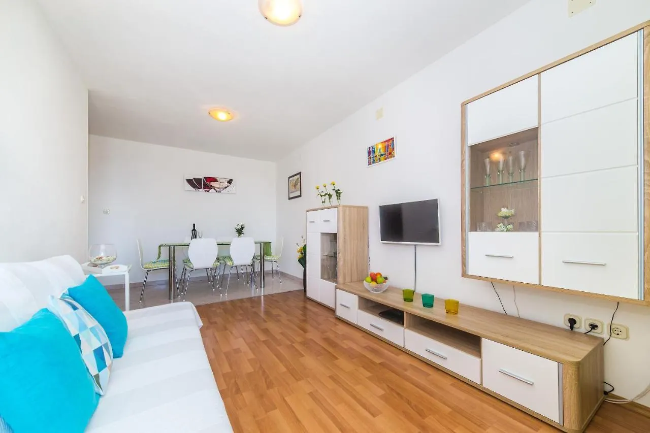 Apartment Villa Prelesnik Trogir Croatia